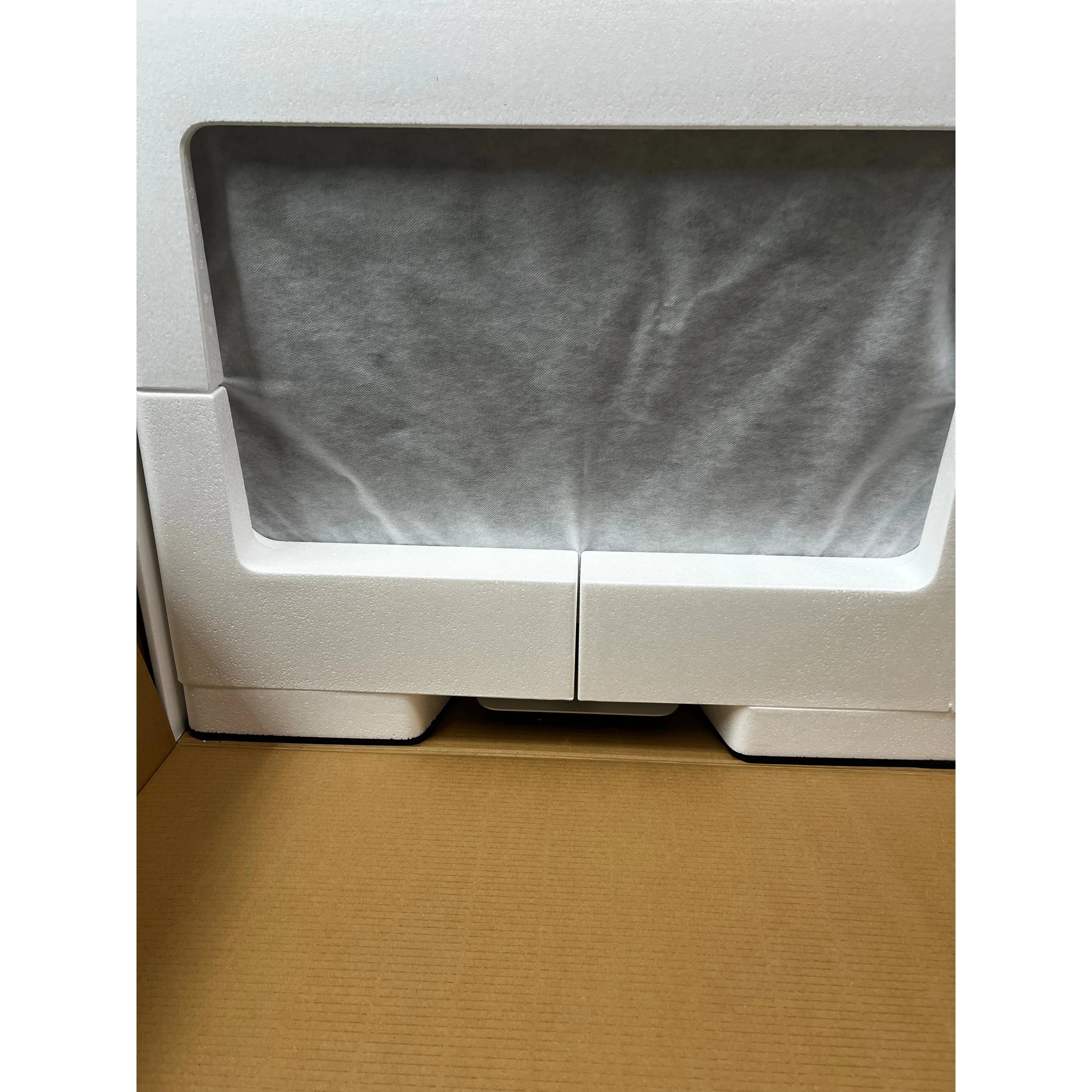 iMac 2020 in Styropor